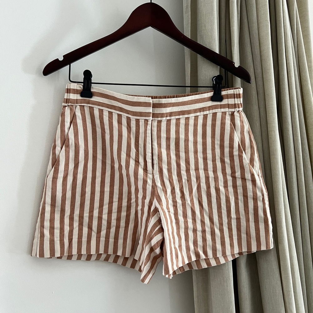 Ann Taylor cotton Short